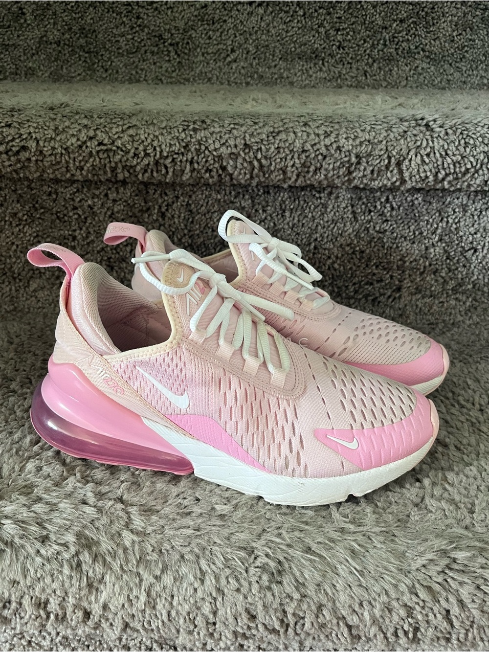 Youth Nike Air Max 270 Pink Athletic Shoes - 5.5Y